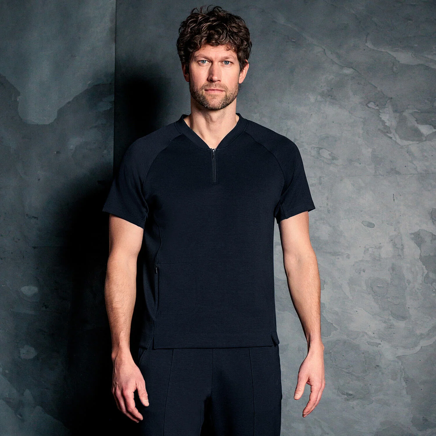 T-shirt — TRAVEL & LOUNGE